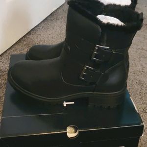 Black combat boots (wide width)